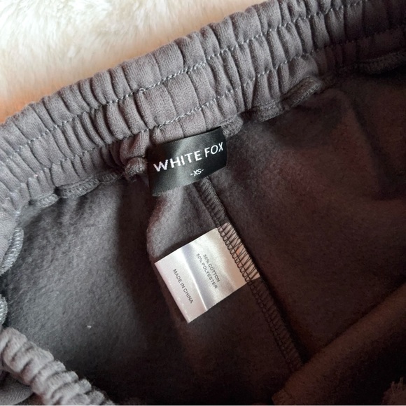 white fox sweatpants - Picture 3 of 3